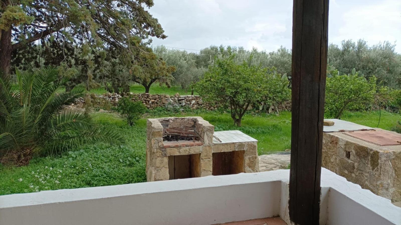Casa Bouganville Villetta Tra Le Vigne E Il Mare 멘피 외부 사진